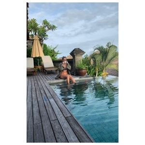 Meet your Posher, Alexandra